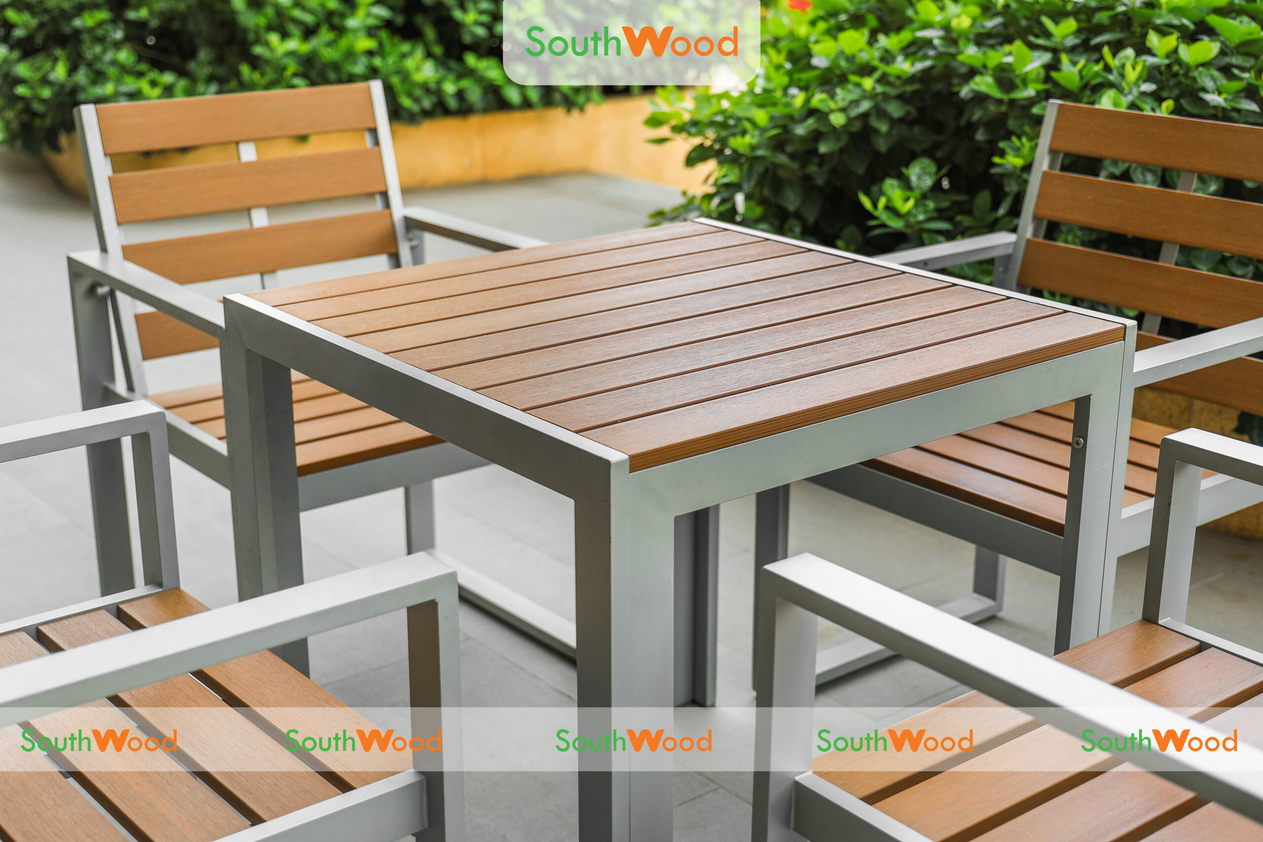 Set bàn vuông 4 ghế đơn Gỗ nhựa ngoài trời Southwood