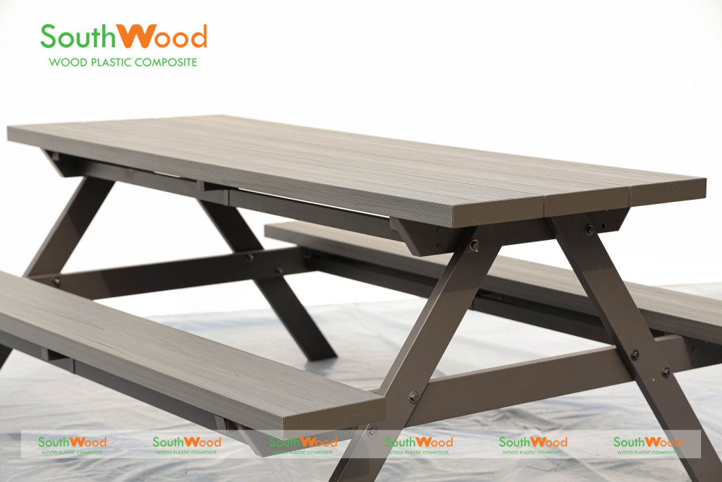 Bộ bàn ghế ngoài trời gỗ