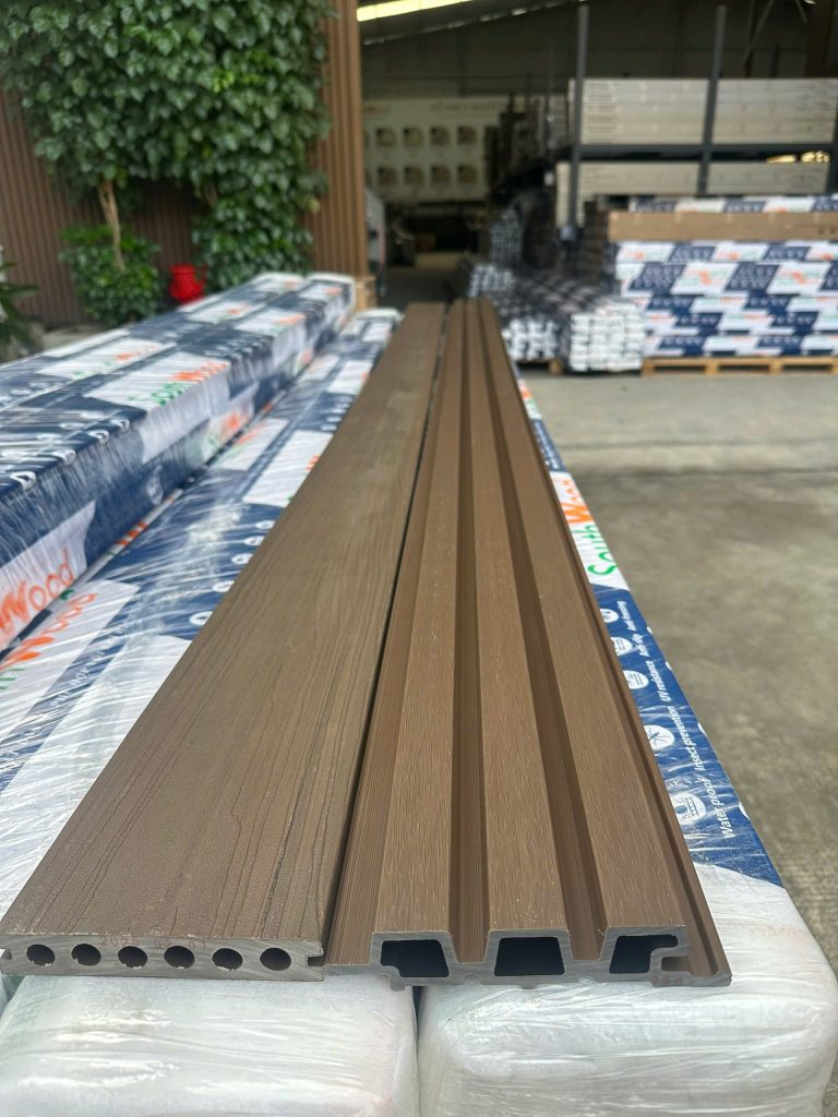 Công Ty Ván Sàn Gỗ Nhựa Ngoài Trời